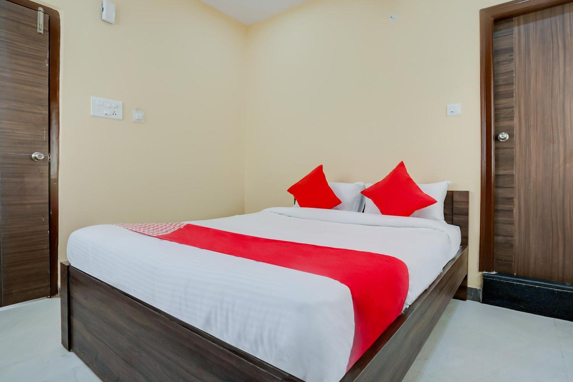 Hotel O Alekhya Residency Cafe Bahar Sururnagar Exterior foto